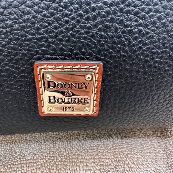 Dooney Bourke Pebble Grain Black Crossbody Bag Adjustable Strap Gold Hardware - Picture 14 of 16